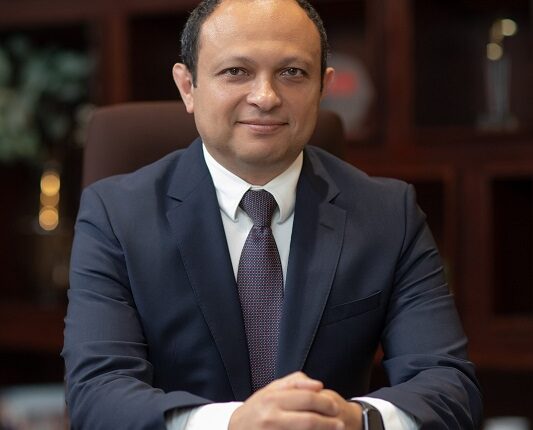 المهندس وائل عز، الرئيس التنفيذي بالمشاركة لشركة ماونتن فيو للتنمية والإستثمار