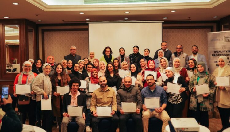 «عزة فهمي» و«دروسوس»، يقيمان حفل تخرج مشروع « تأهيل وتدريب شباب الحرفيين بصناعة الحلي»