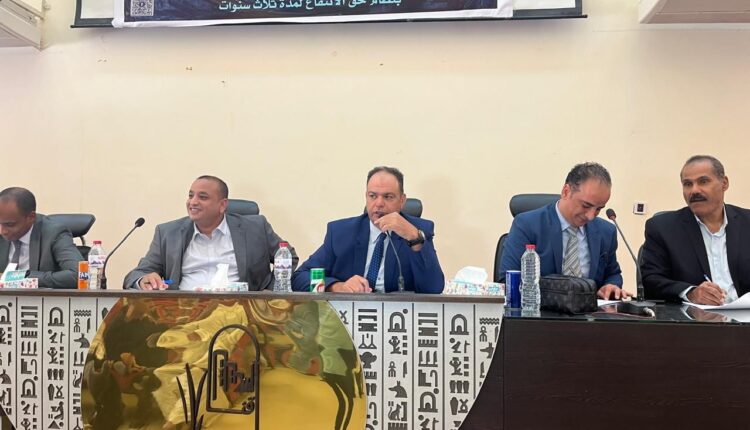 بيع محال تجارية ومنفذ خدمة بمدينتي قنا وغرب قنا الجديدتين