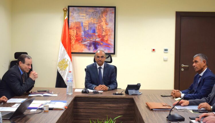 الدكتور سيد إسماعيل يلتقي ممثلي أحد التحالفات العالمية