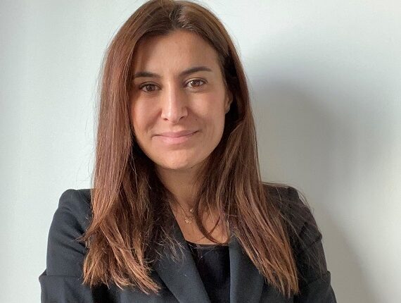 باولا بابانيكولاو كرئيس جديد لقطاع البنوك الدولية التابعة