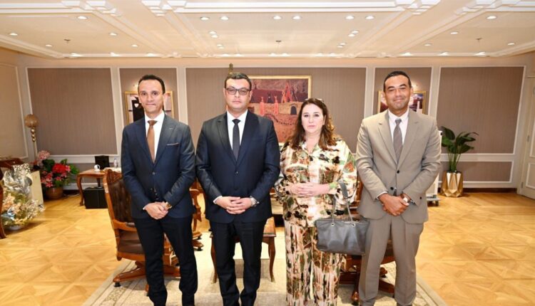 وزير الإسكان يلتقي المدير الإقليمي لبرنامج الأمم المتحدة للمستوطنات البشرية