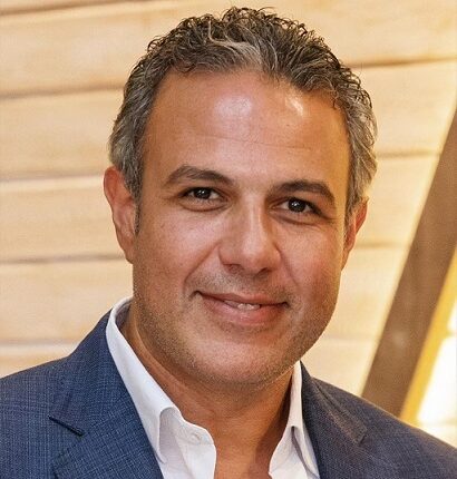 وائل الشاهد الرئيس التنفيذى لشركة ريزيدنس للتطوير العقاري