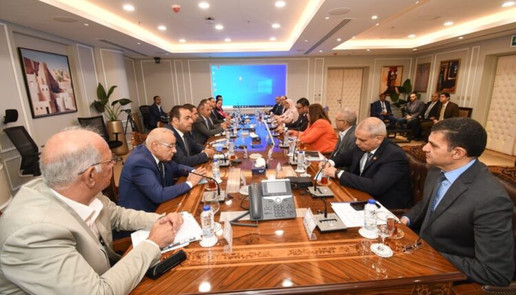 خلال اجتماع وزير الإسكان مع محافظ بورسعيد
