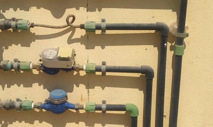 حملات مكبرة على وصلات المياه الخلسة بعدد من المدن الجديدة