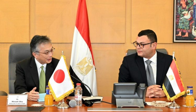 جانب من لقاء وزير الإسكان مع الوفد الياباني