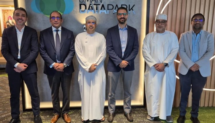 توقيع شراكة استراتيجية بين INTRO Technology و عُمان داتا بارك