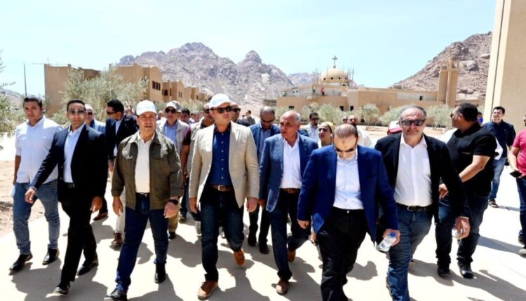 خلال تفقد وزير الإسكان اليوم لأعمال تطوير مشروع موقع التجلي الأعظم