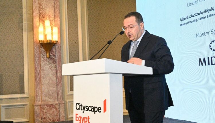 الدكتور وليد عباس، نائب رئيس هيئة المجتمعات العمرانية الجديدة لقطاع التخطيط والمشروعات