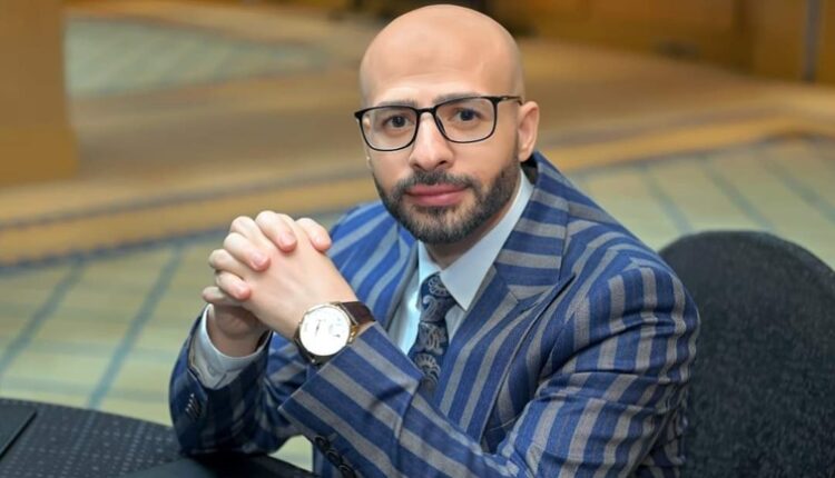 الكاتب الصحفي وليد فاروق