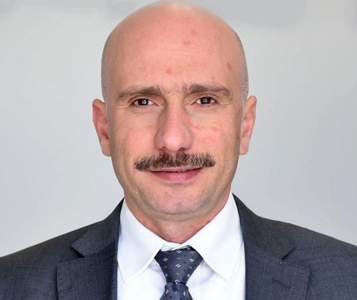 المهندس علي عزام نائب الرئيس التنفيذي بشركة MCS