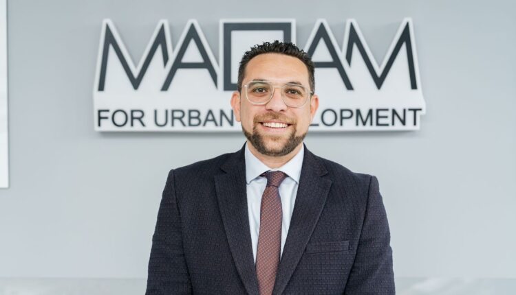 أسامة الجندي، رئيس قطاع المبيعات بشركة مقام للتنمية العمرانية