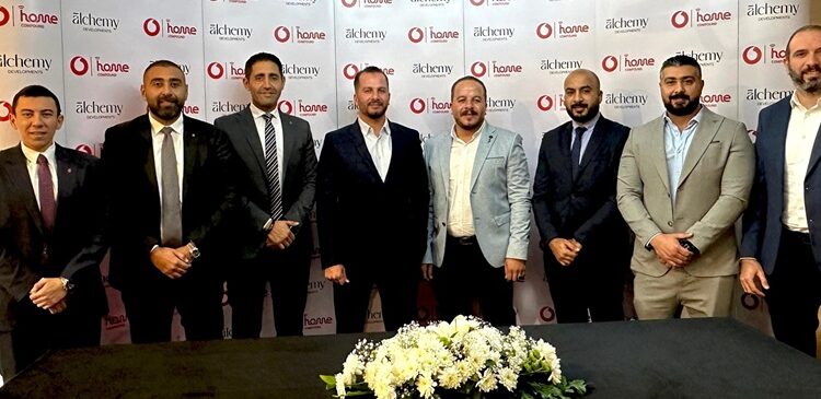 «ڤودافون مصر» توقع اتفاقية شراكة مع «ألكامي للتطوير»