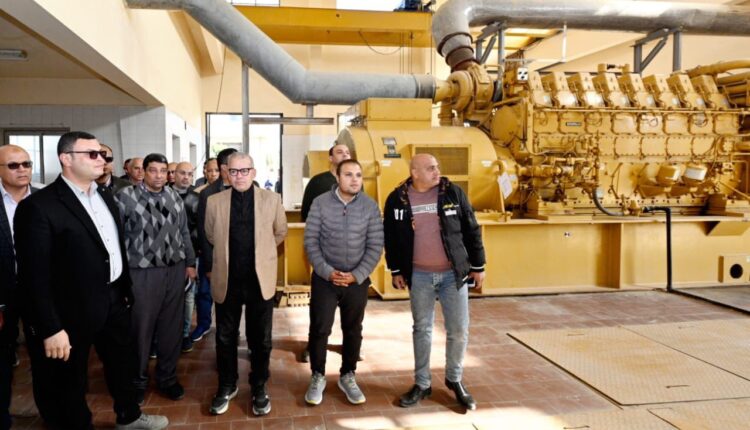 جولة تفقدية مفاجأة لوزير الإسكان في مدينة الشروق