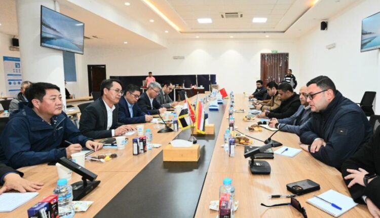 خلال اجتماع وزير الإسكان بمسئولي «CSCEC الصينية»