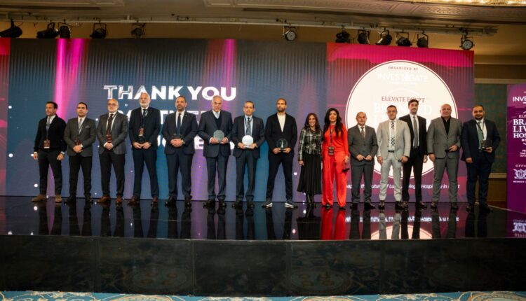 جانب من المائدة المستديرة