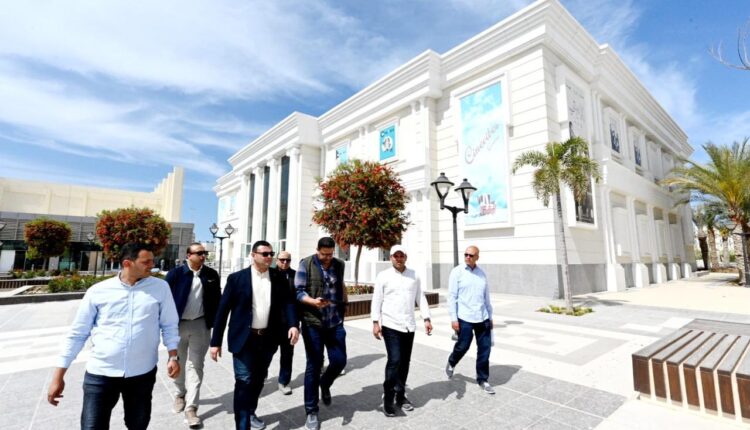 جانب من الجولة التفقدية لوزير الإسكان