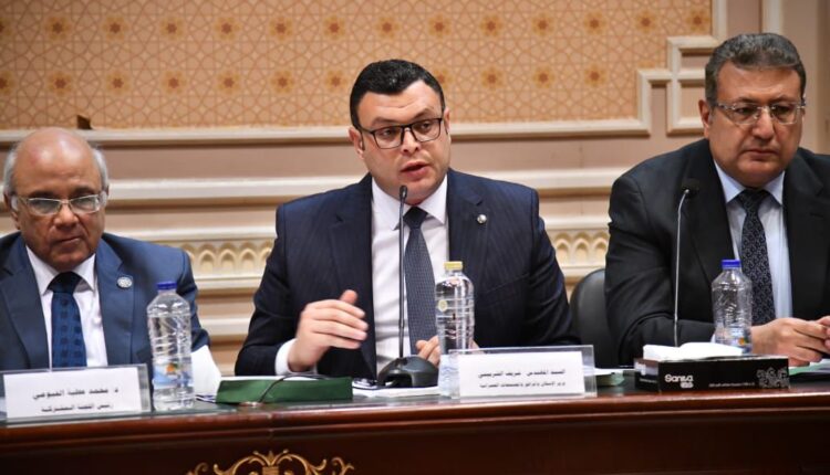 جانب من مناقشة مشروعي قانونين مقدمين من الحكومة بشأن الإيجار