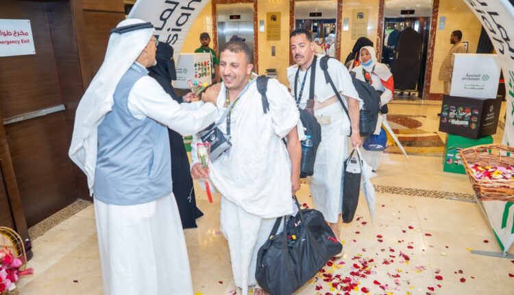 وصول طلائع حجاج السياحة المصريين القادمين برًا إلى الأراضي المقدسة