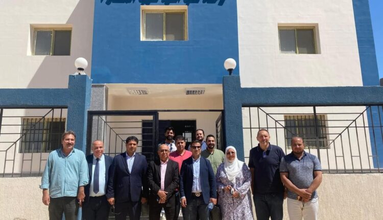 وفد من أعضاء مجلس أمناء مدينة أكتوبر الجديدة وحدة طب الأسرة