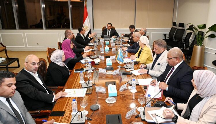 وزير الإسكان يتابع موقف مبادرتي «بيتك في مصر» و«بيت الوطن» للمصريين بالخارج