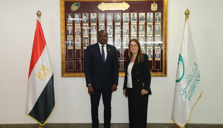 رئيس البريد المصري تستقبل المدير التنفيذي لبريد كوت ديفوار