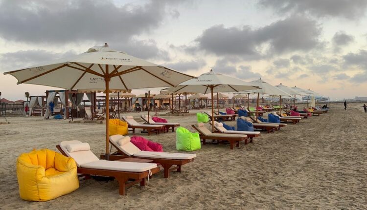 شركة «MBG للتطوير» تبدأ تشغيل شاطيء «Doray Bay» برأس البر