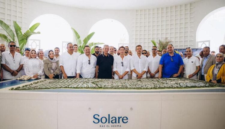 جولة ميدانية لشركة "مصر إيطاليا" بمشروع "سولاري"