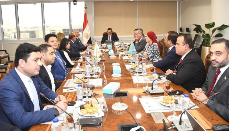 جانب من لقاء وزير الإسكان