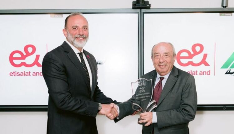 «إي اَند مصر» توقع اتفاقية تعاون مع نقابة المهندسين