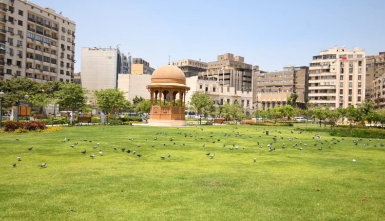 وزير الإسكان ومحافظ القاهرة يتفقدان مشروع إحياء حديقة الأزبكية