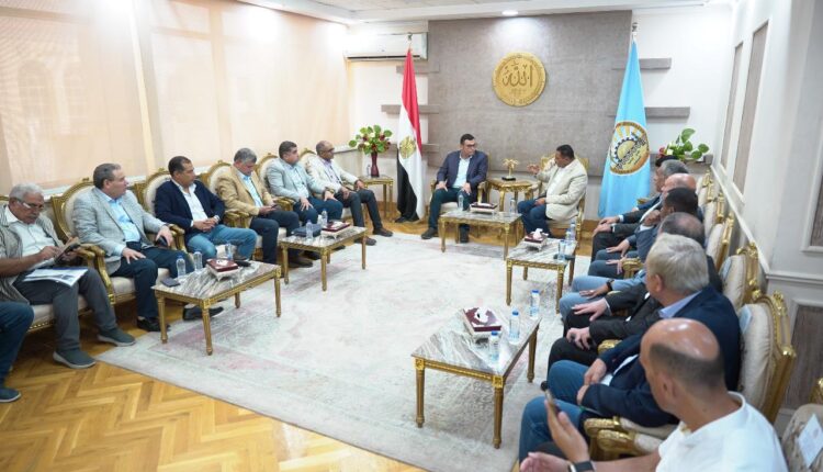 وزير الإسكان يصل محافظة مطروح لمتابعة موقف عدد من المشروعات بالمحافظة