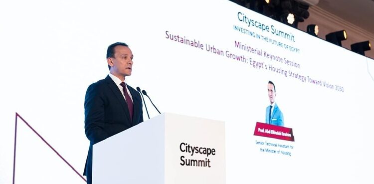 الدكتور عبدالخالق إبراهيم، مساعد وزير الإسكان للشؤون الفنية