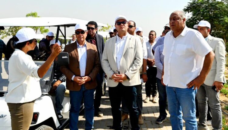 وزير الإسكان يتفقد مكونات مشروع حدائق «تلال الفسطاط»