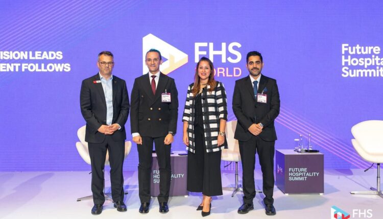 وفد «الإسكان» و«سيتي ايدج» يشارك مع قمة الضيافة العالمية FHS 2025 بدبي