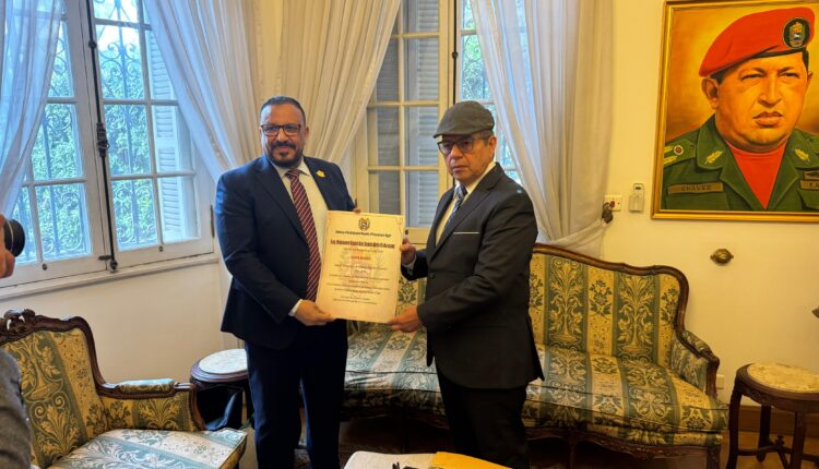 البستاني سفيرًا للنوايا الحسنة لفنزويلا