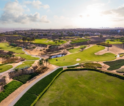 «أب تاون كايرو» تطرح «جولف مانشنز» من «إعمار مصر»