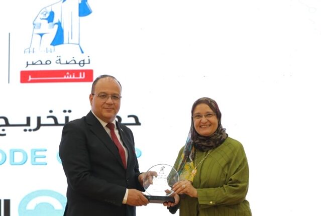 «نهضة مصر» و«مدارس النيل المصرية الدولية» تطلقان «الأضواء كود كامب»