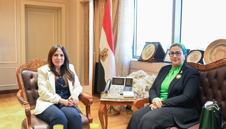 وزيرة الإسكان تبحث مع رئيسة المجلس القومي للمرأة تعزيز التعاون المشترك